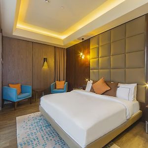 Corner Suite